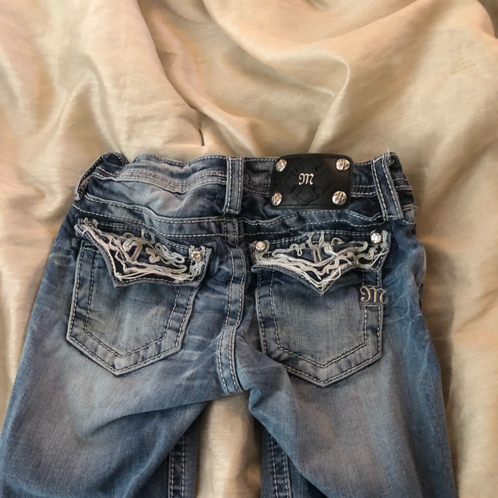 Girl miss me shorts